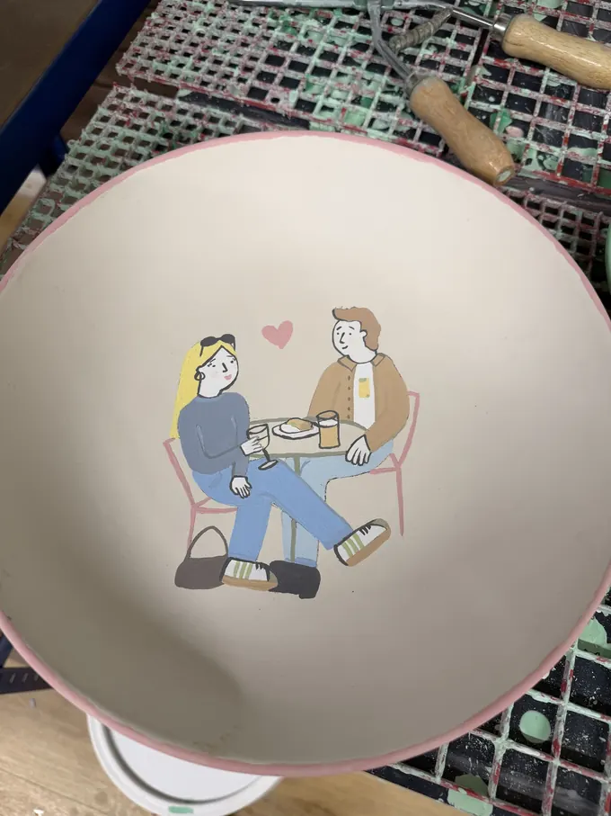 Hand-painted pottery from Pictura Chester