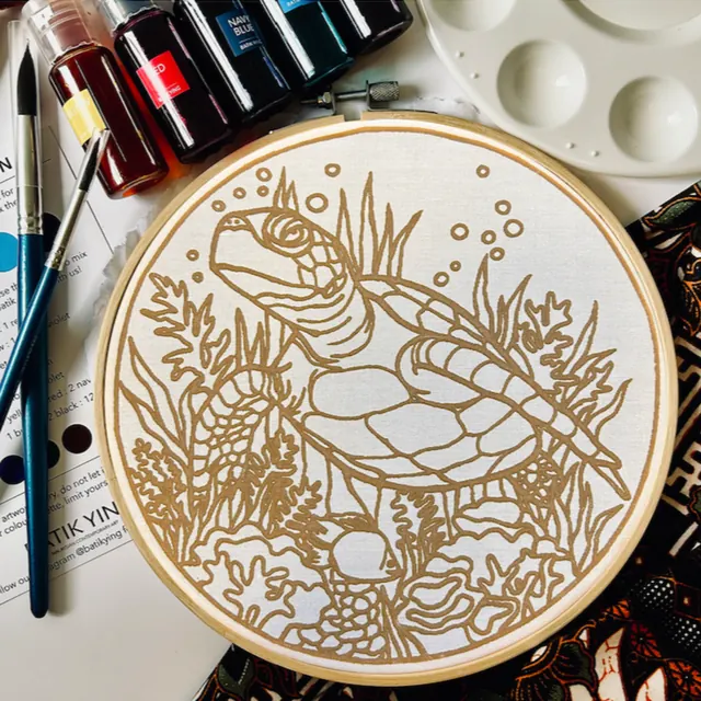 Batik Ying - Oh My Turtle! | Batik Craft Kit | Hand-Waxed DIY Art Kit UK – creative gift set