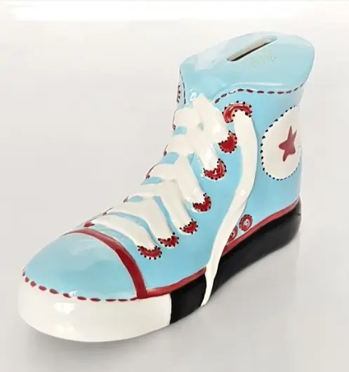 Sneaker Bank 17.8 cm L x 10.8 cm H